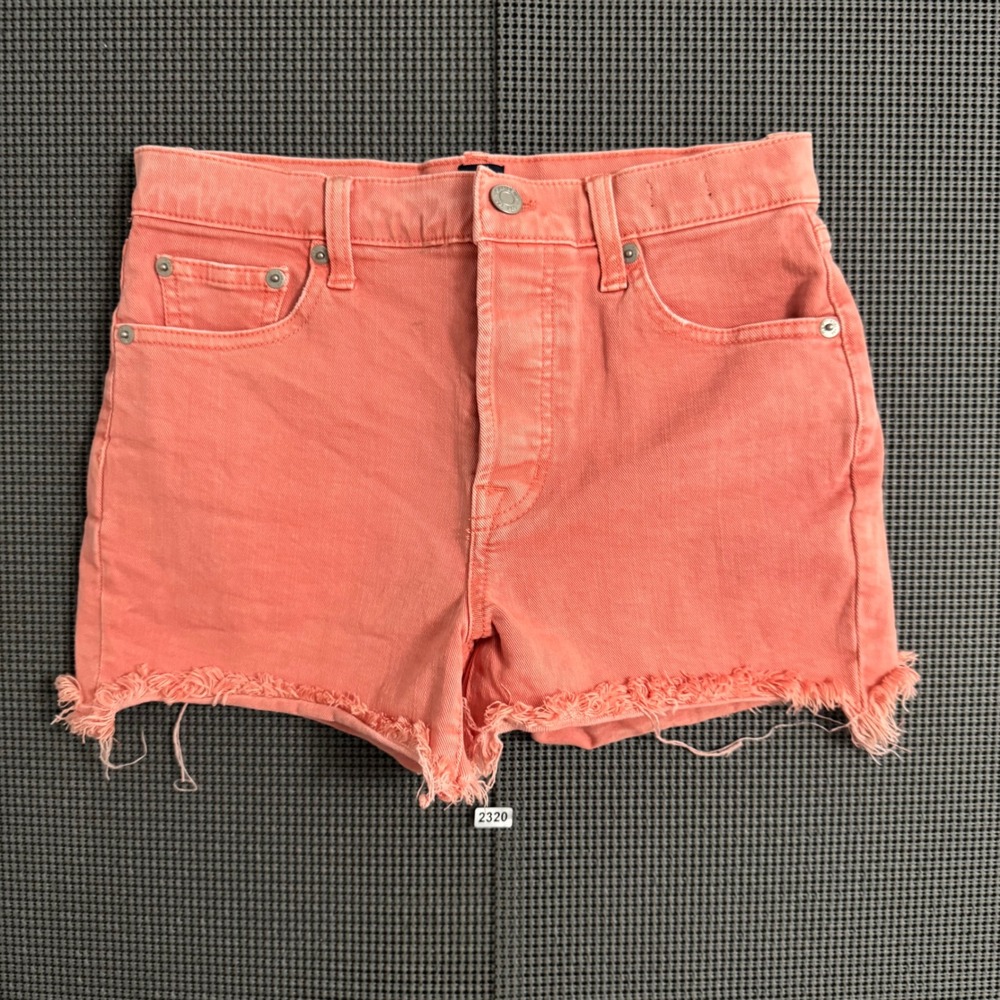 Gap Denim Coral Pink Raw Frayed Hem Button Fly Jean Shorts Size 25R